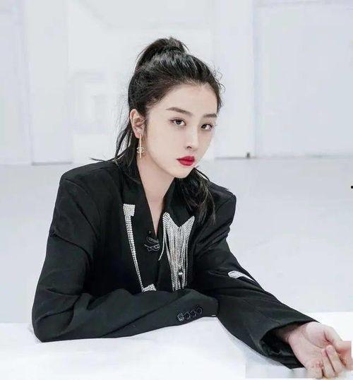 娱乐吃瓜君赵小棠,娱乐吃瓜界的“瓜王”崛起之路  第1张